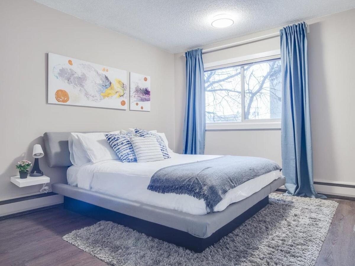 Gorgeous 2Br Condo W Parking Patio Coffee! YYC Dış mekan fotoğraf