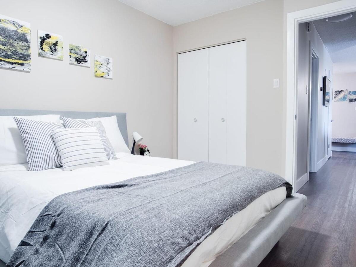 Gorgeous 2Br Condo W Parking Patio Coffee! YYC Dış mekan fotoğraf