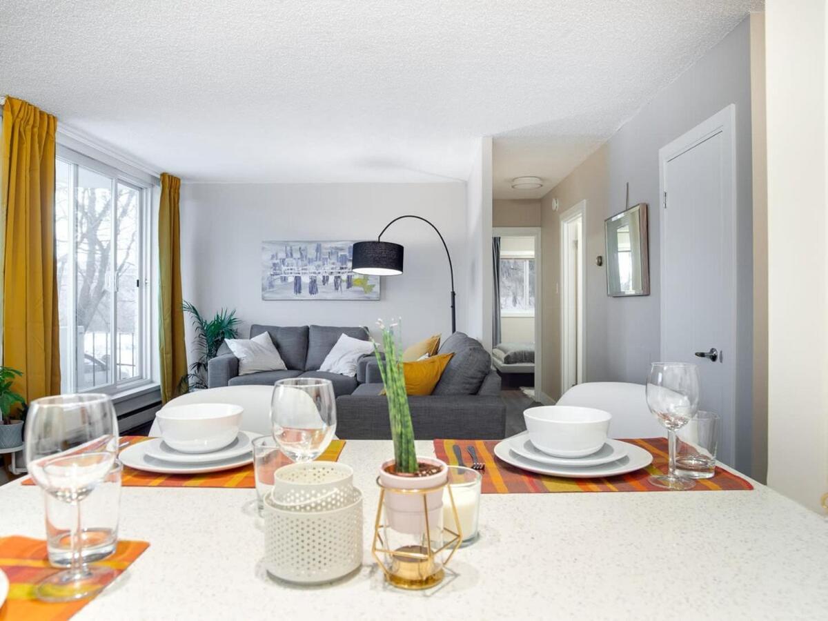Gorgeous 2Br Condo W Parking Patio Coffee! YYC Dış mekan fotoğraf